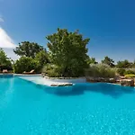 Trulli Di Monte Reale By Perle Di Puglia * Cisternino