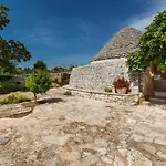 Trulli Di Monte Reale By Perle Di Puglia