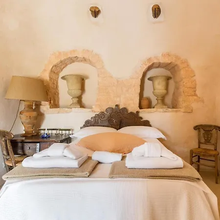 Trulli Di Monte Reale By Perle Di Puglia 奇斯泰尼诺
