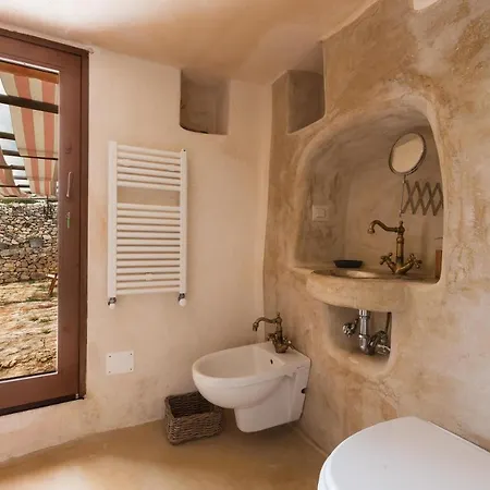 别墅 Trulli Di Monte Reale By Perle Di Puglia