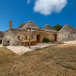 Trulli Di Monte Reale By Perle Di Puglia צ'יסטרנינו